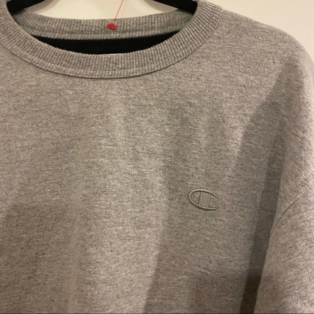 Champion | men’s grey pullover size large